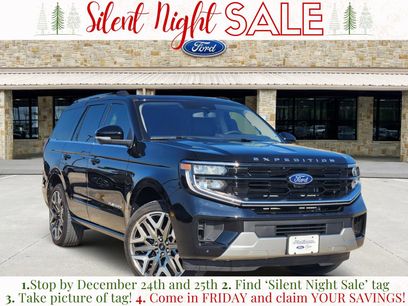 New 2025 Ford Expedition Platinum w/ Platinum Ultimate Package