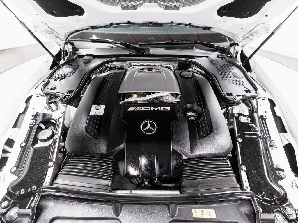 Used 2022 Mercedes-Benz SL 55 AMG 4MATIC w/ Driver Assistance Package image 38