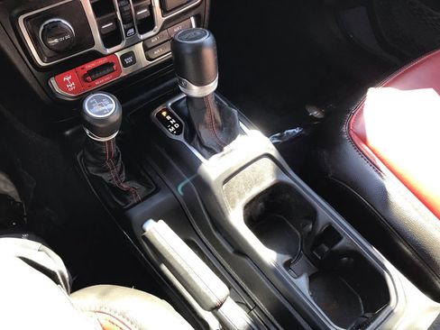 Used 2023 Jeep Wrangler Unlimited Rubicon 4xe AWD/4WD image 25