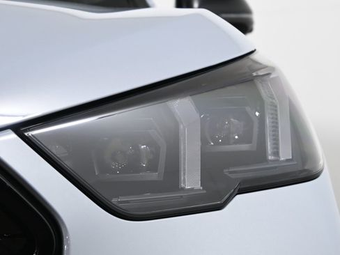 New 2026 BMW X2 xDrive28i w/ Technology Package image 11