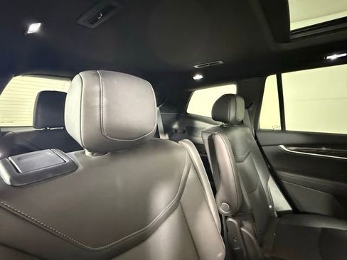 Used 2024 Cadillac XT6 Sport w/ LPO, Onyx Lite Package AWD/4WD image 31