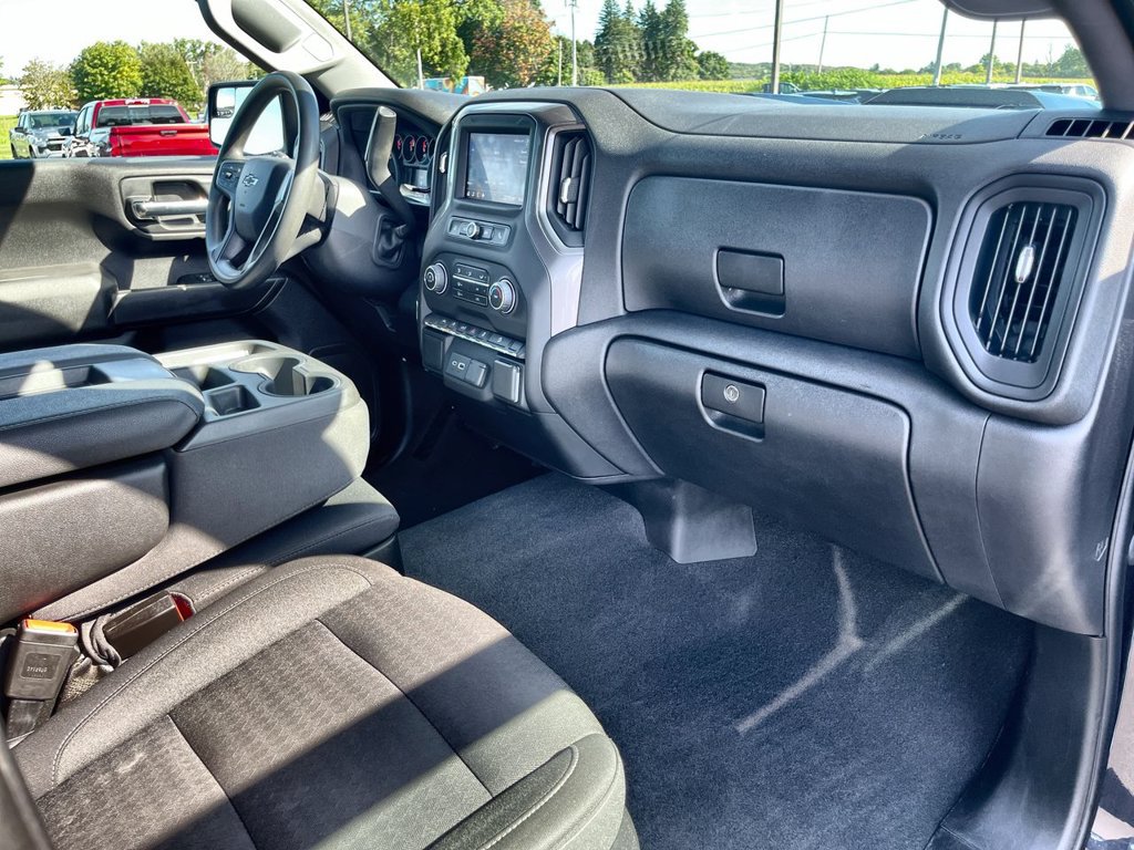 Used 2023 Chevrolet Silverado 1500 Custom Trail Boss AWD/4WD image 27