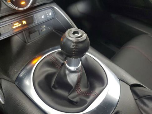 Used 2019 MAZDA MX-5 Miata RF Grand Touring image 28