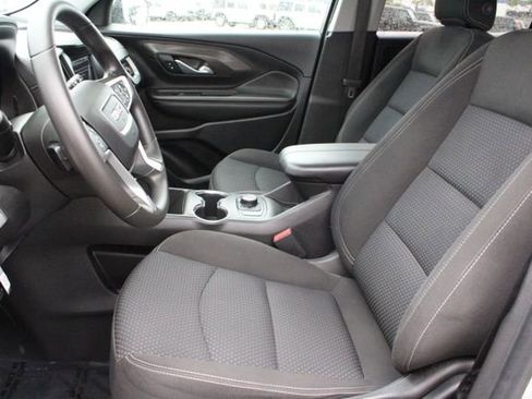 Used 2022 GMC Terrain SLE image 33