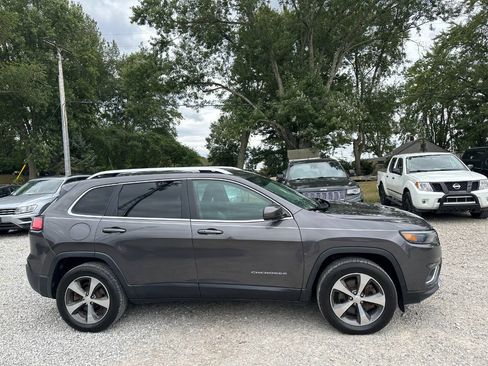 Used 2019 Jeep Cherokee Limited AWD/4WD image 4