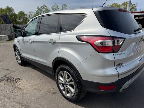 Used 2017 Ford Escape SE FWD image 10