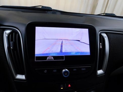 Used 2023 Chevrolet Malibu LT image 30