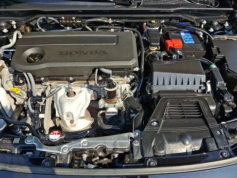 Used 2025 Honda Civic LX image 27