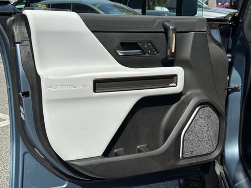 Used 2024 GMC Hummer EV 3X w/ Omega Edition image 18