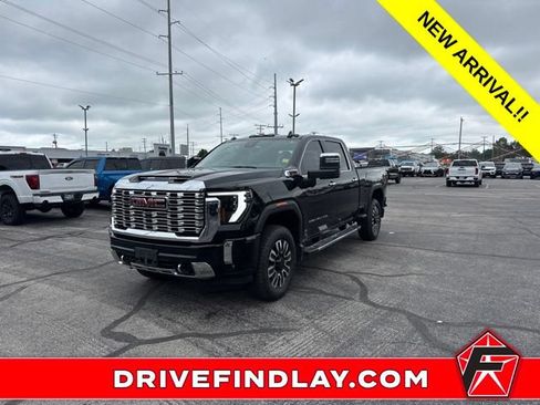 Used 2024 GMC Sierra 2500 Denali w/ Denali Reserve Package AWD/4WD image 1