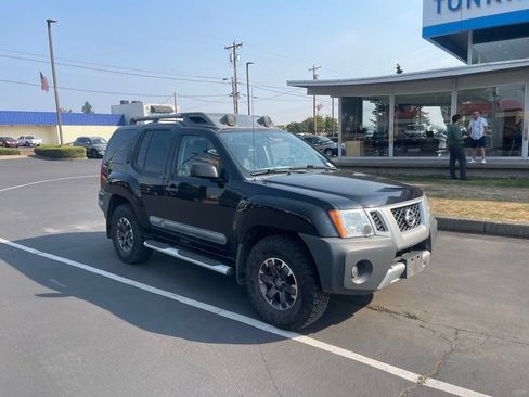Used 2015 Nissan Xterra PRO-4X w/ Nevada Tow Package AWD/4WD image 8