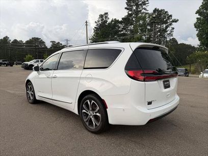 Certified 2024 Chrysler Pacifica Pinnacle