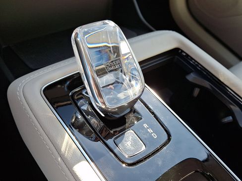 New 2026 Volvo XC90 B6 Ultra w/ Protection Package Premier image 9