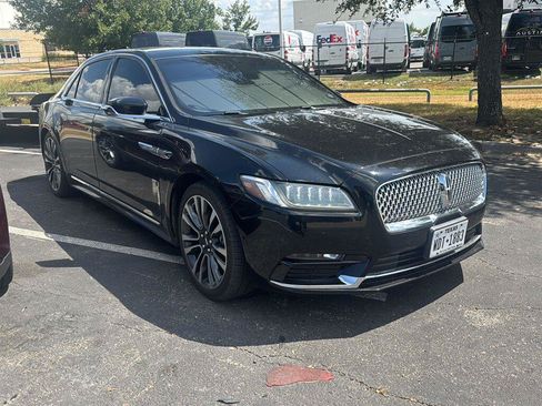 Used 2019 Lincoln Continental Reserve FWD image 2