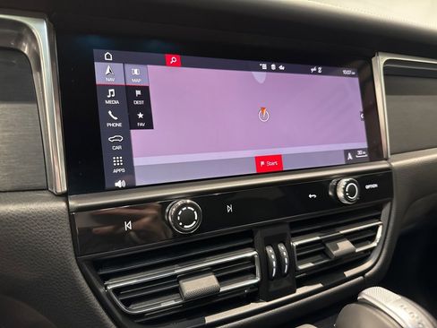 Used 2025 Porsche Macan GTS image 22