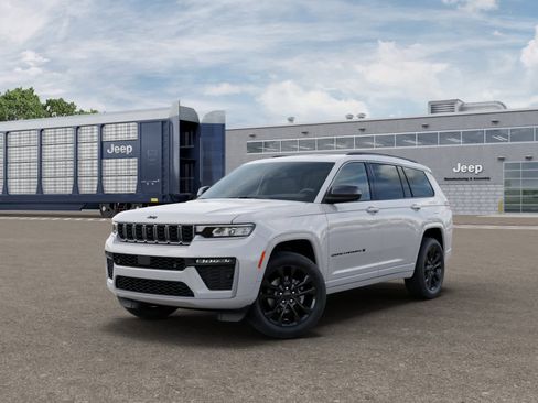 New 2026 Jeep Grand Cherokee L Limited image 1