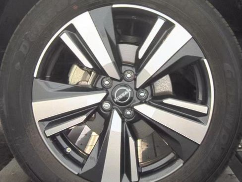 Used 2023 Nissan Rogue Platinum w/ Platinum Premium Package FWD image 6