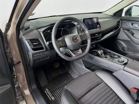 Used 2026 Nissan Rogue SV w/ Rock Creek Premium Package image 9