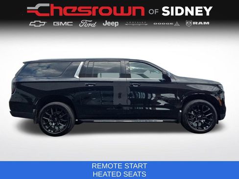 Used 2026 Chevrolet Suburban LT w/ Comfort Package AWD/4WD image 12