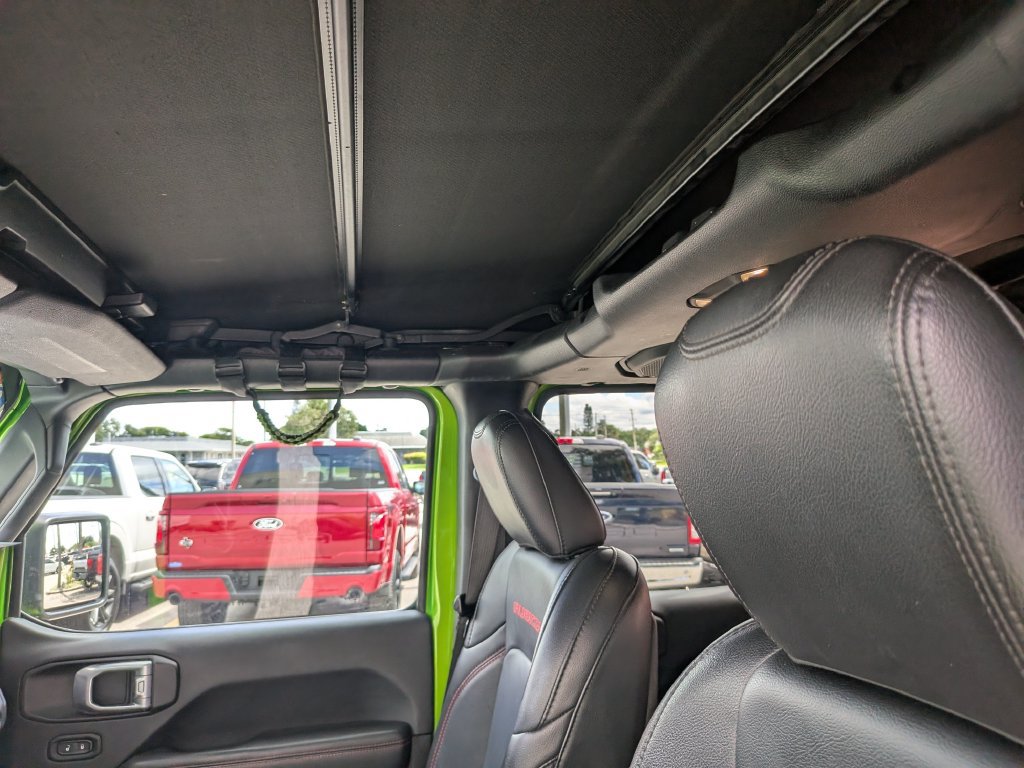 Used 2019 Jeep Wrangler Unlimited Rubicon w/ Dual Top Group AWD/4WD image 21