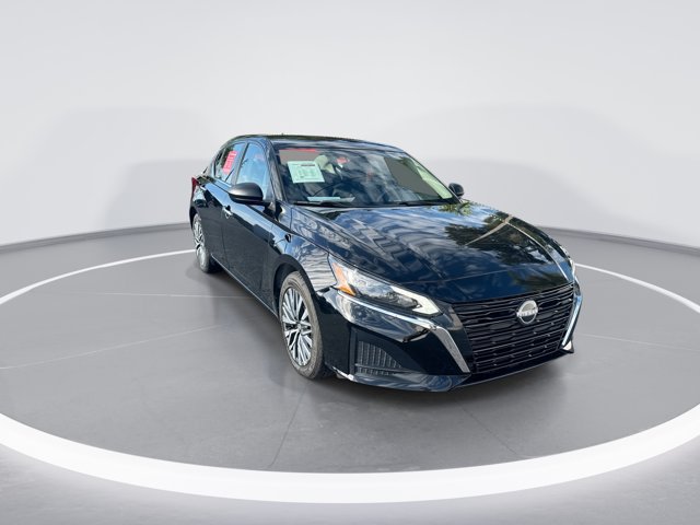 Certified 2024 Nissan Altima 2.5 SV FWD image 2