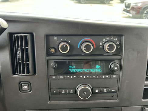 Used 2023 GMC Savana 3500 w/ Power Convenience Package image 28