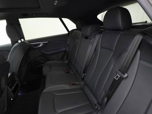 Used 2019 Audi Q8 Prestige image 18