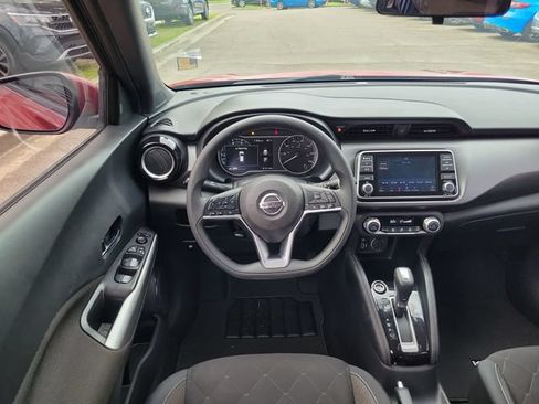 Used 2020 Nissan Kicks SV FWD image 12