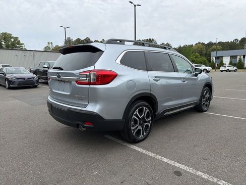 Used 2024 Subaru Ascent Limited w/ Technology Package AWD/4WD image 5