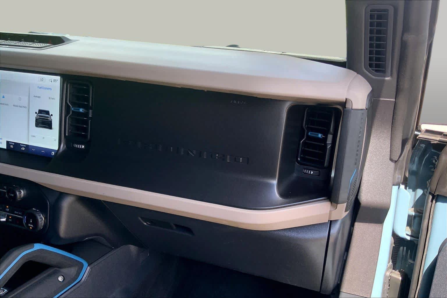Used 2022 Ford Bronco Wildtrak AWD/4WD image 19