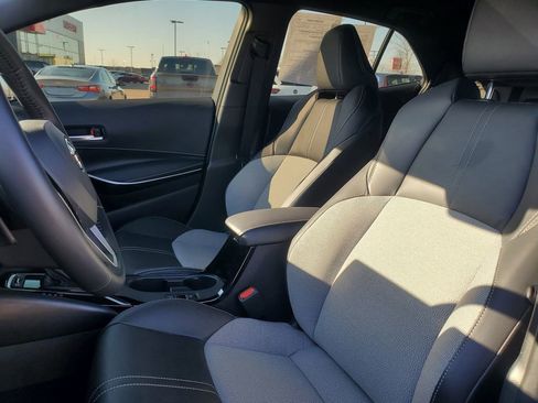 Used 2025 Toyota Corolla XSE image 12