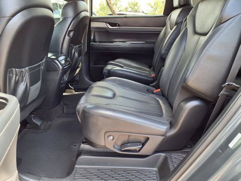 Used 2021 Hyundai Palisade SEL w/ Premium Package FWD image 17