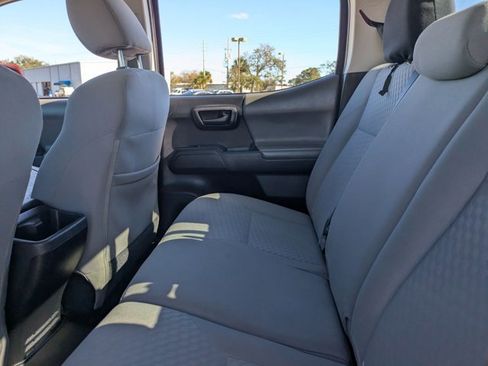 Used 2020 Toyota Tacoma SR w/ SR Convenience Package image 17