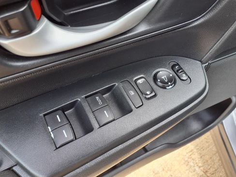 Used 2018 Honda CR-V LX image 22