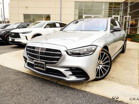 Used 2021 Mercedes-Benz S 580 4MATIC Sedan image 1
