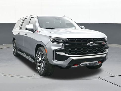 Used 2024 Chevrolet Suburban Z71 w/ Z71 Off-Road Package image 15