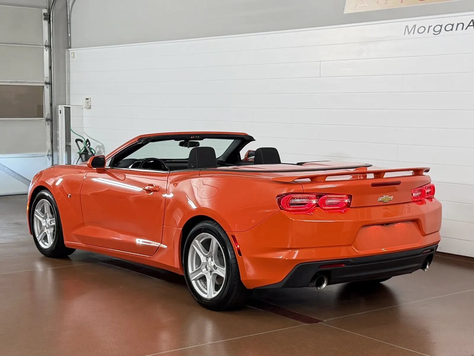 Used 2021 Chevrolet Camaro LT RWD image 5