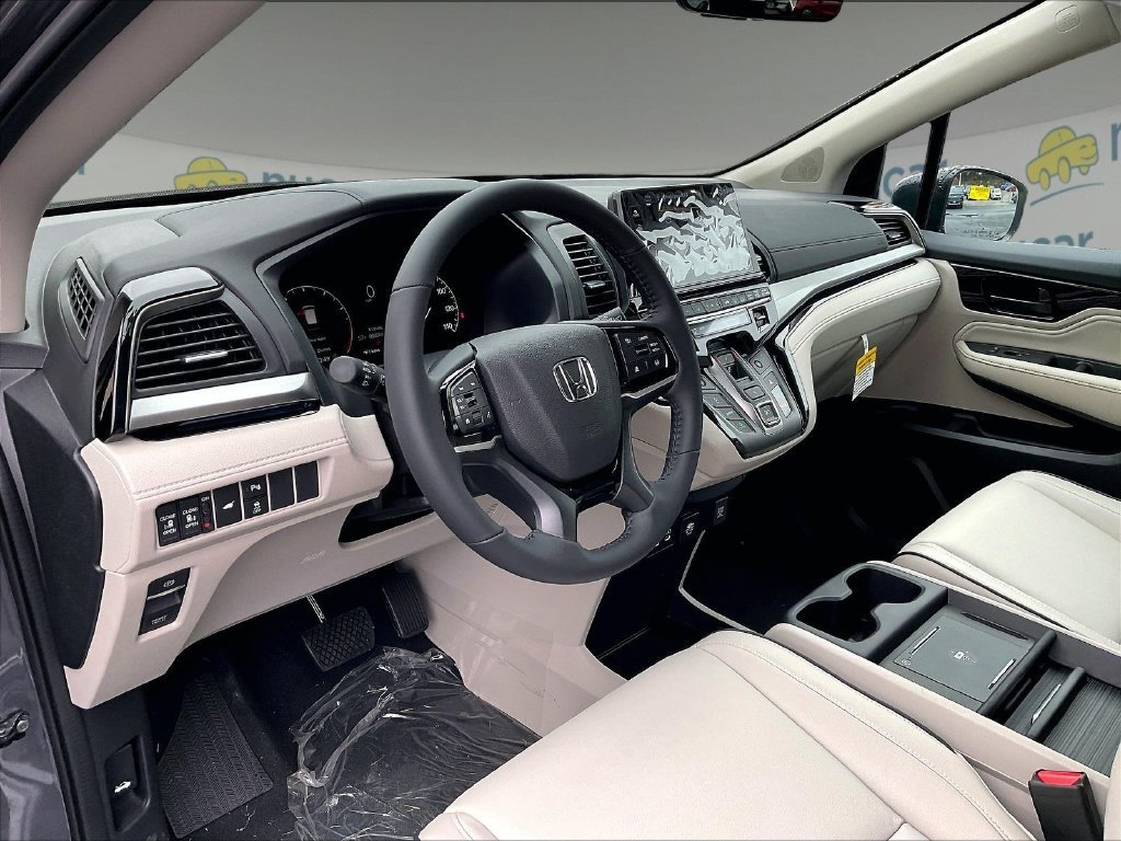 New 2027 Honda Odyssey Touring image 9