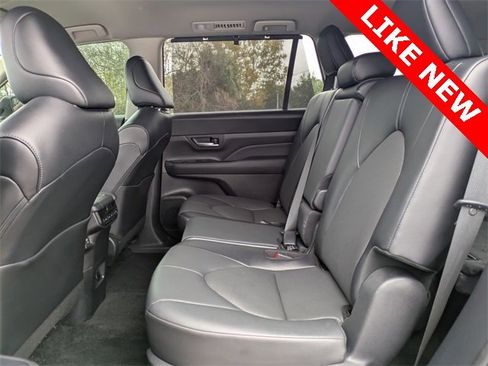 Used 2024 Toyota Grand Highlander XLE image 14