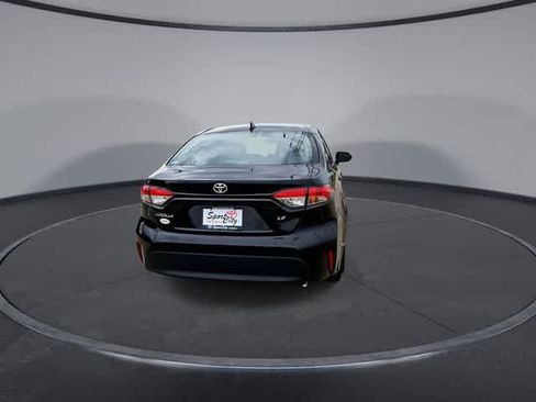 Used 2026 Toyota Corolla LE FWD image 7