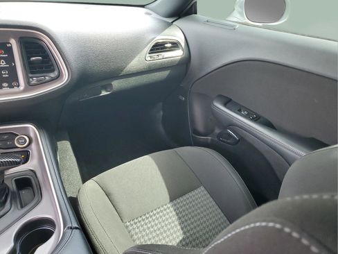 Used 2022 Dodge Challenger R/T w/ Performance Handling Group image 10