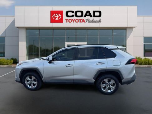 Certified 2022 Toyota RAV4 XLE w/ Convenience Package FWD image 2