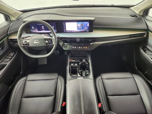 Certified 2025 Nissan Murano SL image 13