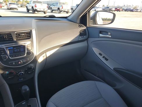 Used 2016 Hyundai Accent SE w/ Option Group 02 image 11