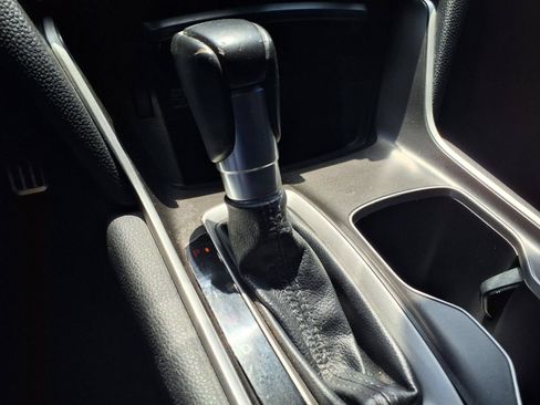 Used 2018 Honda Accord Sport image 17