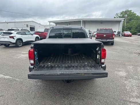 Used 2021 Toyota Tacoma SR AWD/4WD image 7