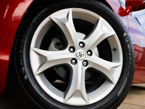 Used 2015 Toyota Venza XLE image 35