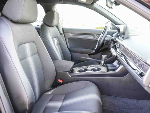 Used 2025 Honda Civic Sport image 19