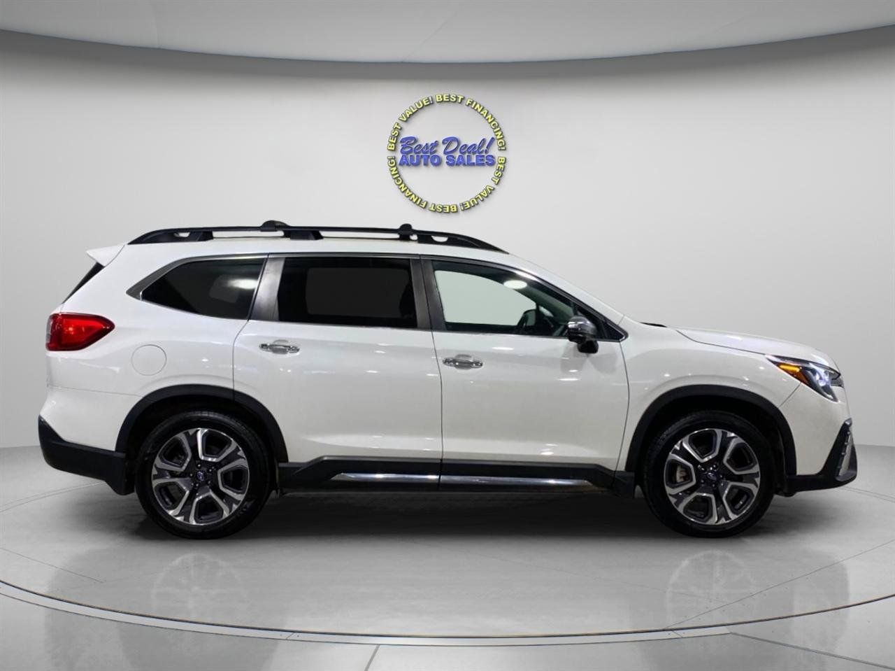 Used 2023 Subaru Ascent Touring AWD/4WD image 6