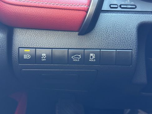 Used 2022 Toyota Camry XSE FWD image 29